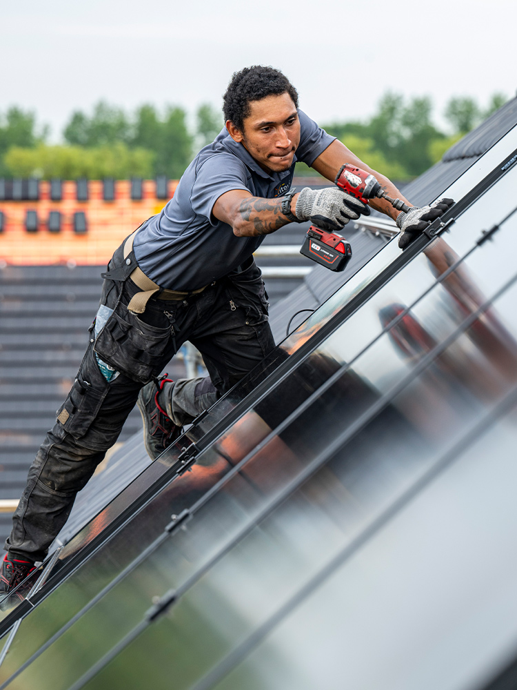 Energieopslag, zonnepanelen en laadpalen inclusief montage